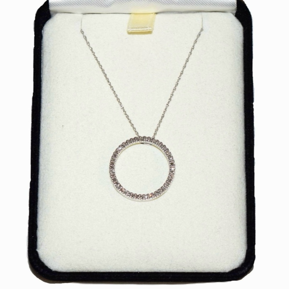 Kay Jewelers 10k white gold and diamonds Necklace with Circular Pendant